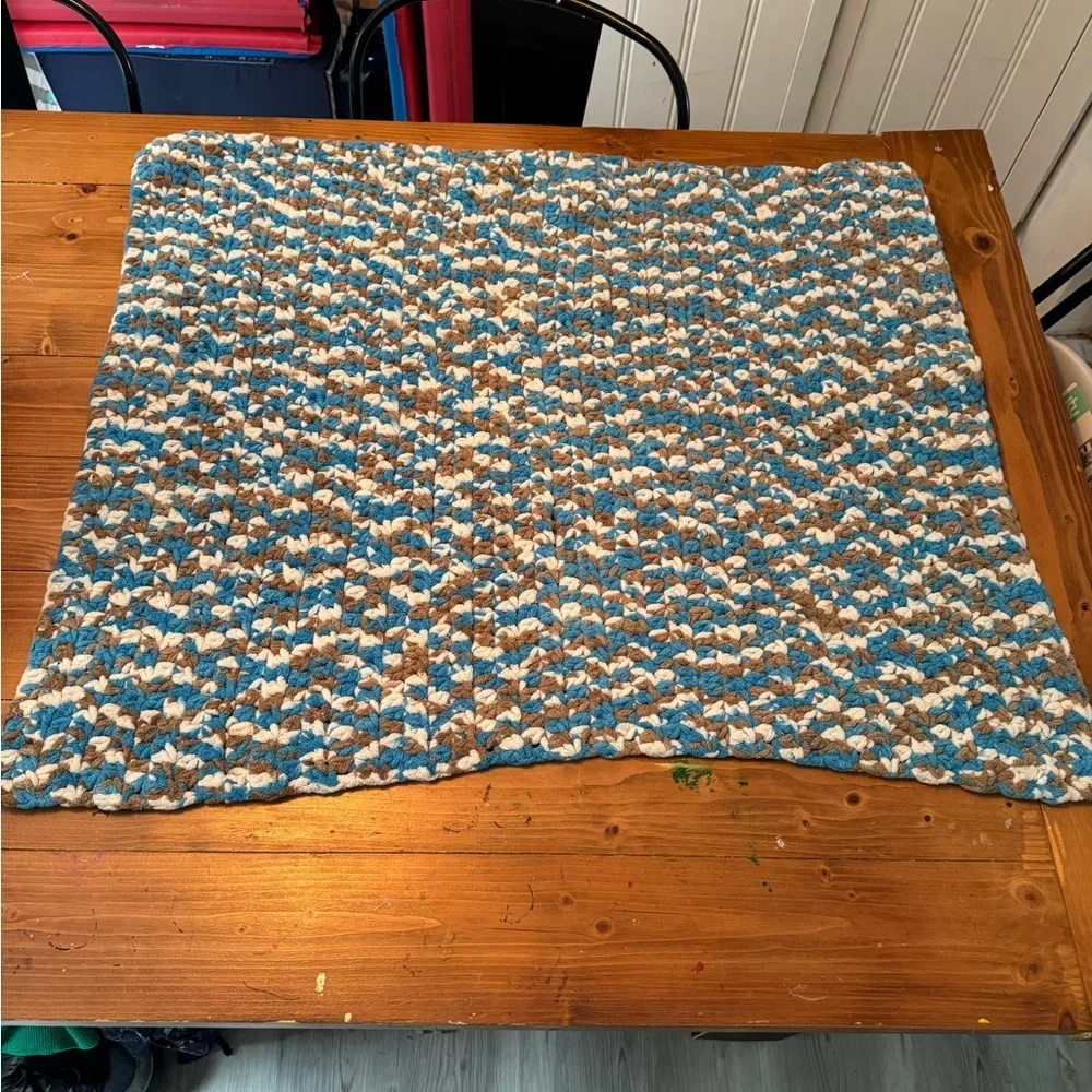 Cozy Blue,grey,white crocheted Blanket‎